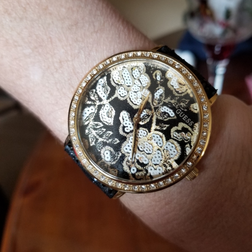Guess Watch